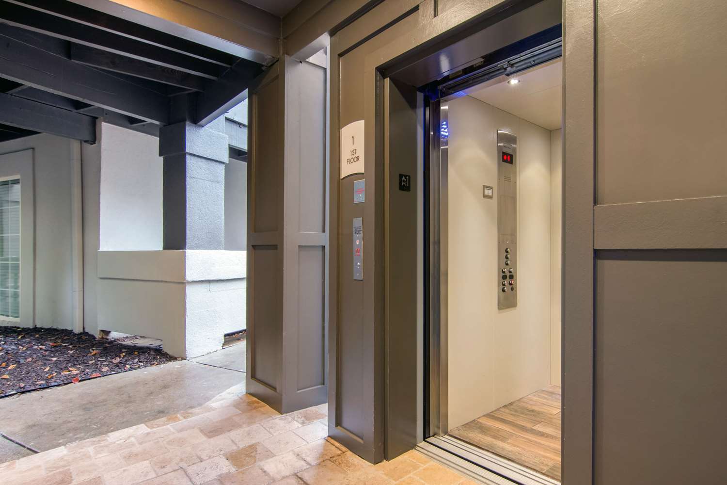 Фото Quality Suites Atlanta Buckhead Village North