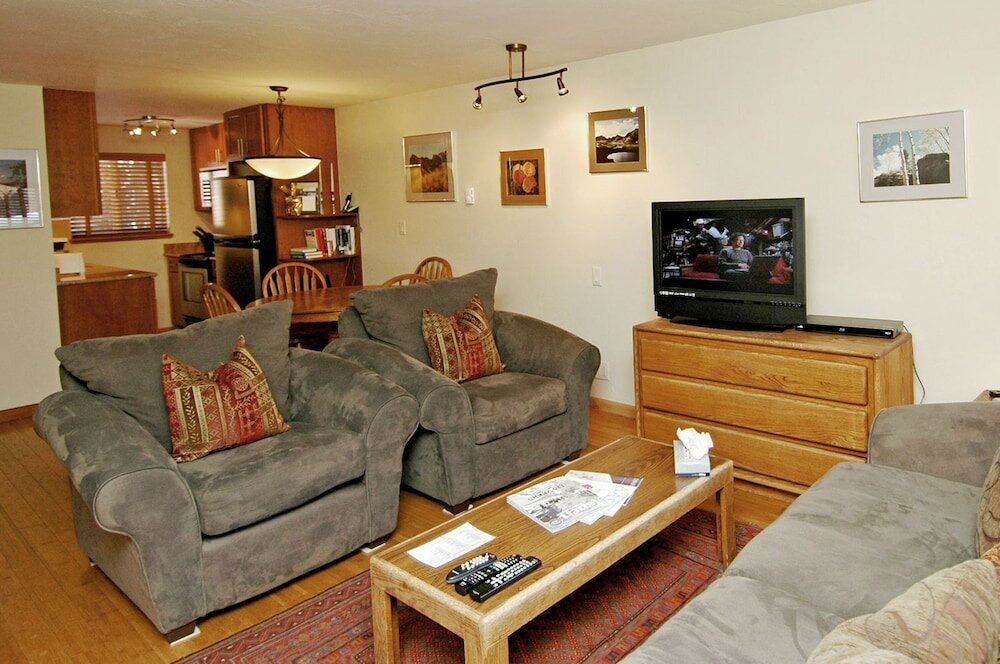 Фото Aspen Silverglo by Frias