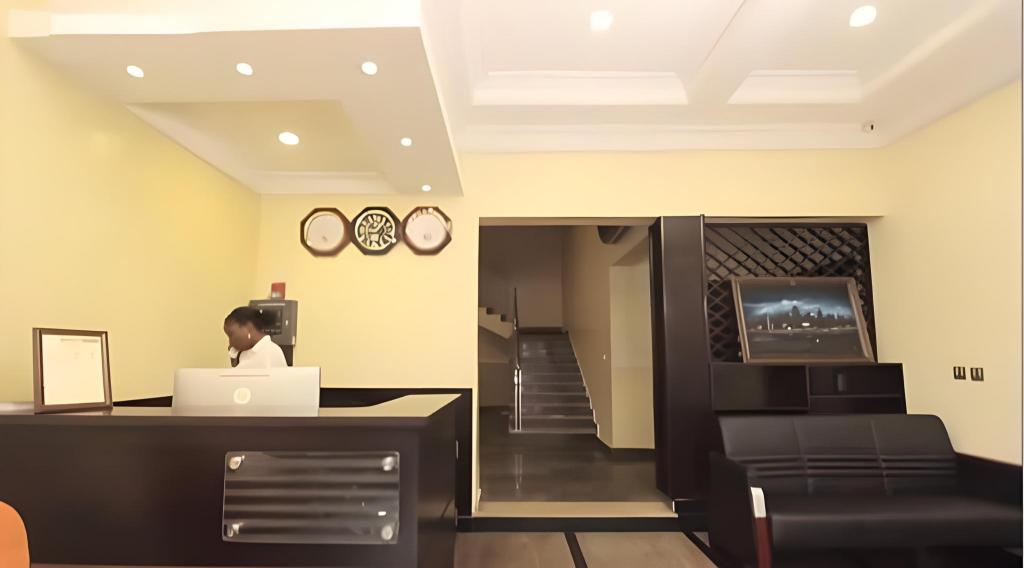 Фото отеля 2