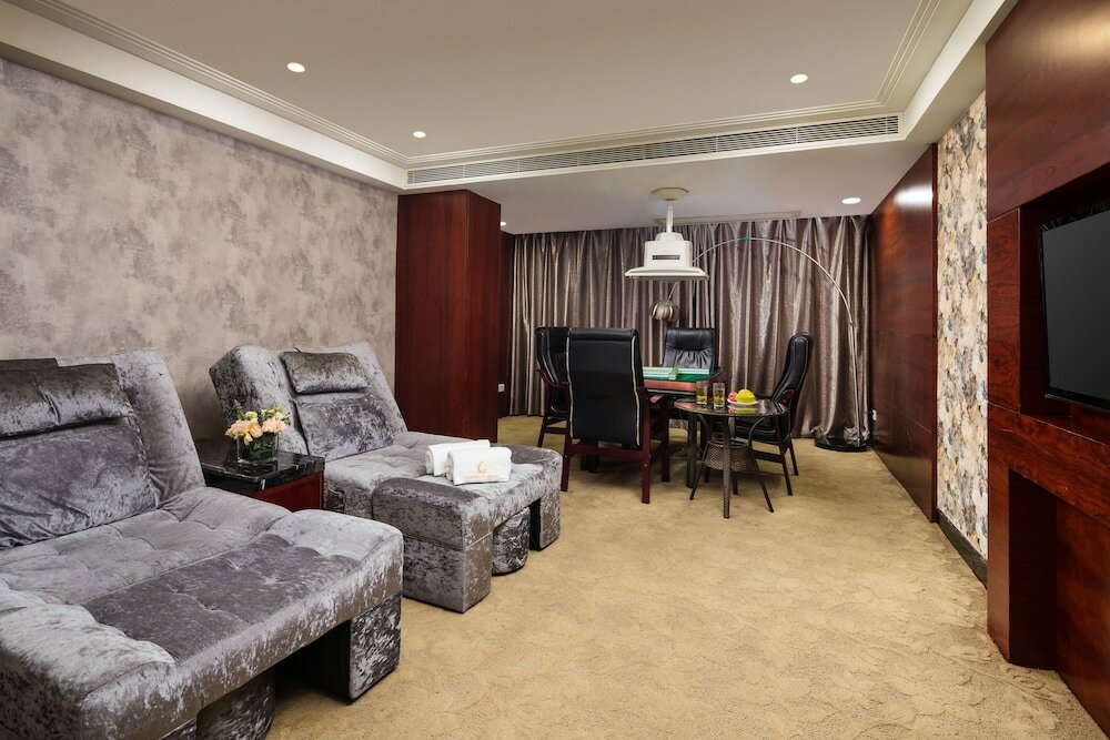 Фото Guangzhou Gorgeous Hotel