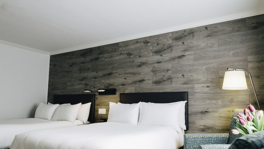 Фото The Hotel on Pownal