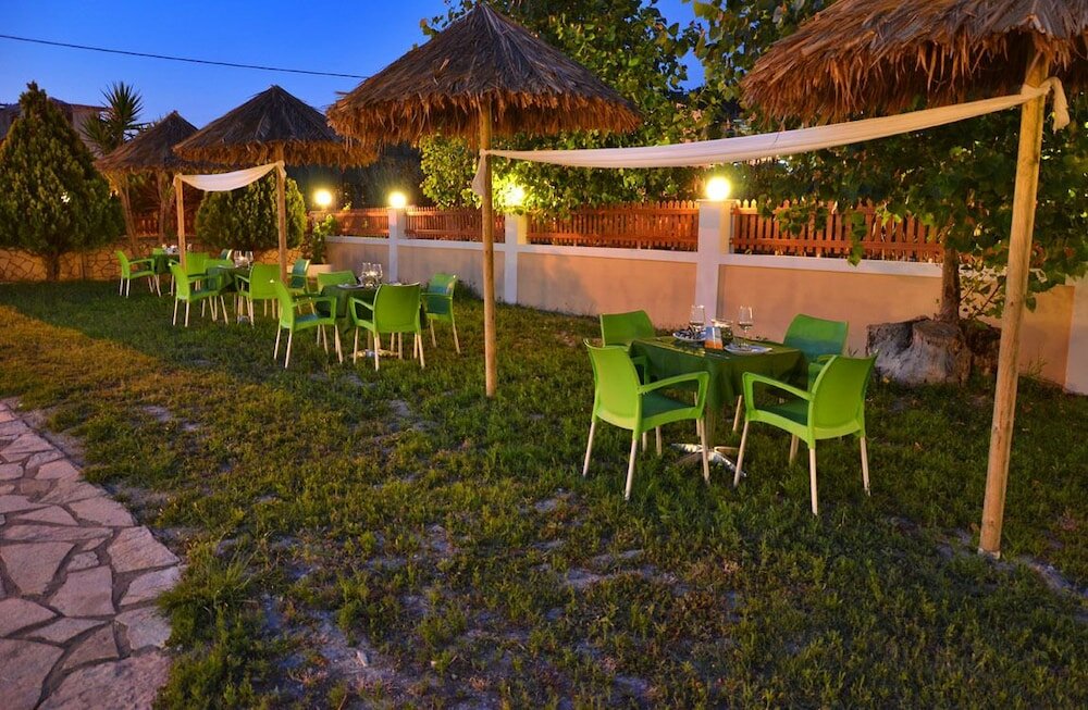 Фото Sunny Garden