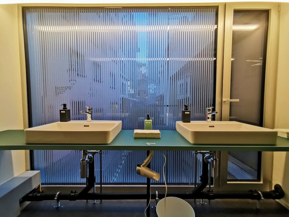 Фото Green Marmot Capsule Hotel Zurich