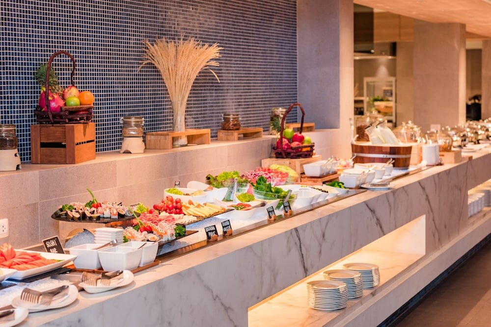 Фото Oceanfront Beach Resort