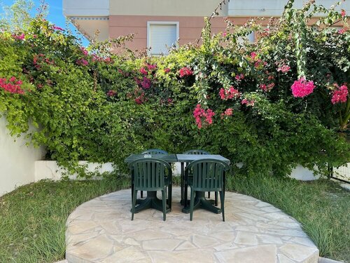 Внешний вид отеля Reine D'Azur Hotel в Рокбрюн-Кап-Мартене, фото 5