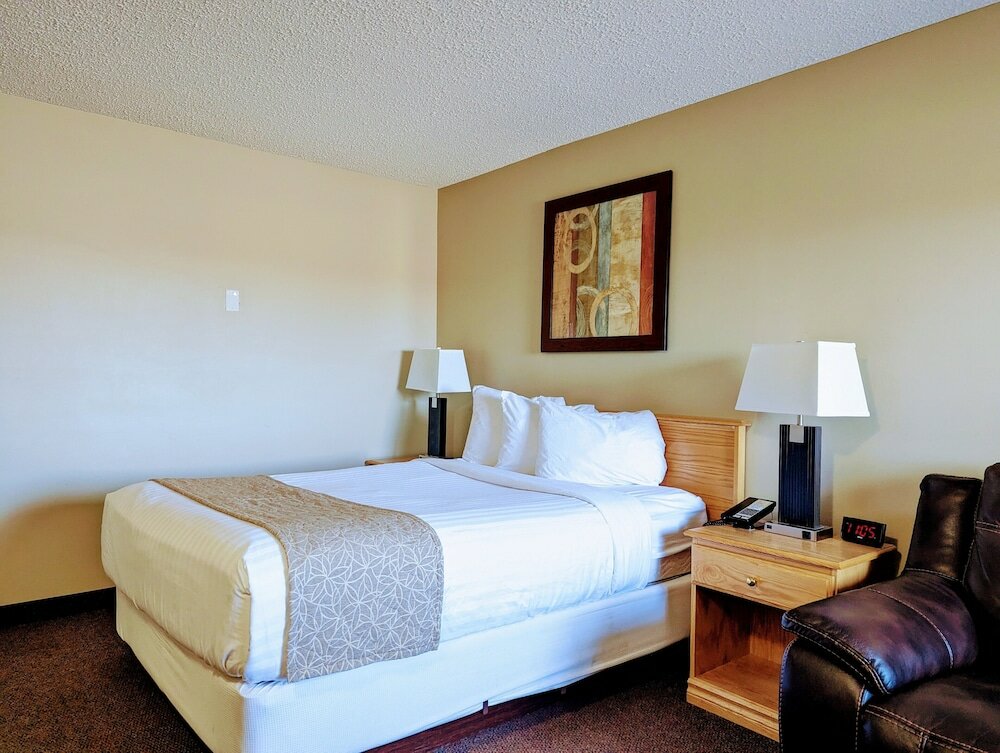 Фото BCMInns Lloydminster