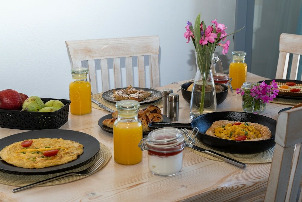 Фото Symmetry Suites