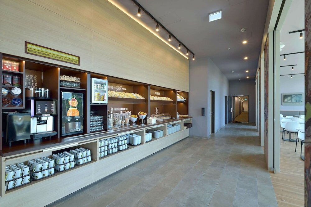 Фото B&b Hotel Köln-Ehrenfeld