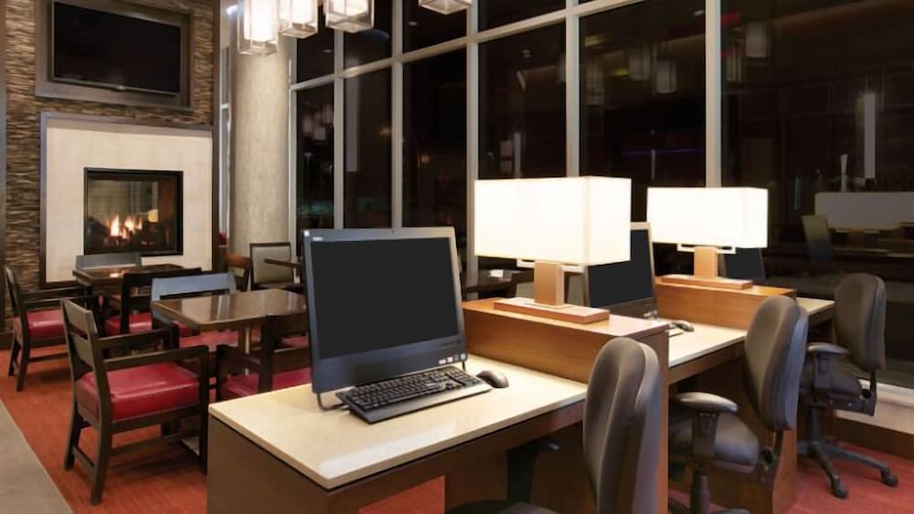 Фото Hyatt Place Chicago-South/University Medical Center