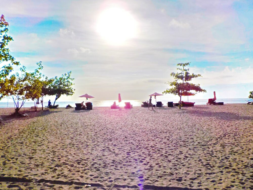 Фото Palm Beach Bali Resort