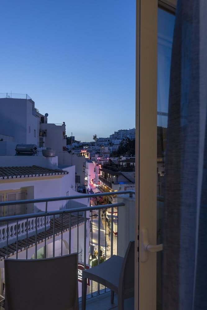 Фото Hotel Baltum