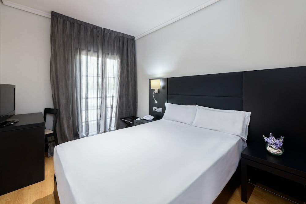 Фото Virgen de los Reyes