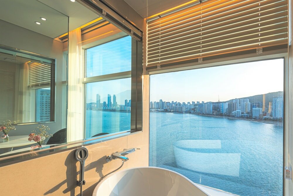 Фото The Marine View Hotel