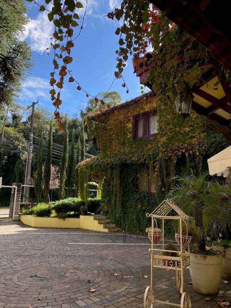 Фото Petit Hotel Provence Gramado Tissiani