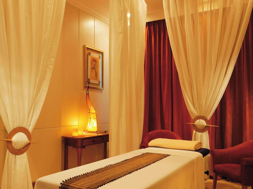 Фото Movenpick Hotel Cairo Media City