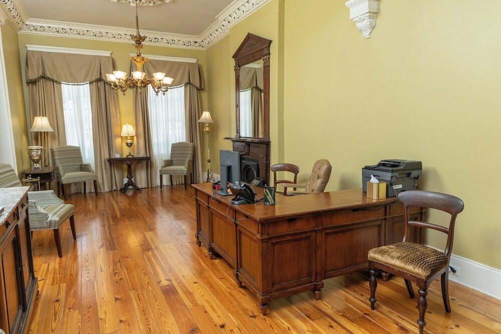 Фото Lamothe House