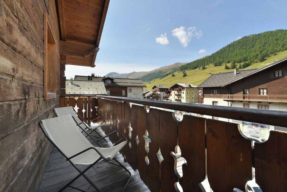 Фото Hotel Crosal