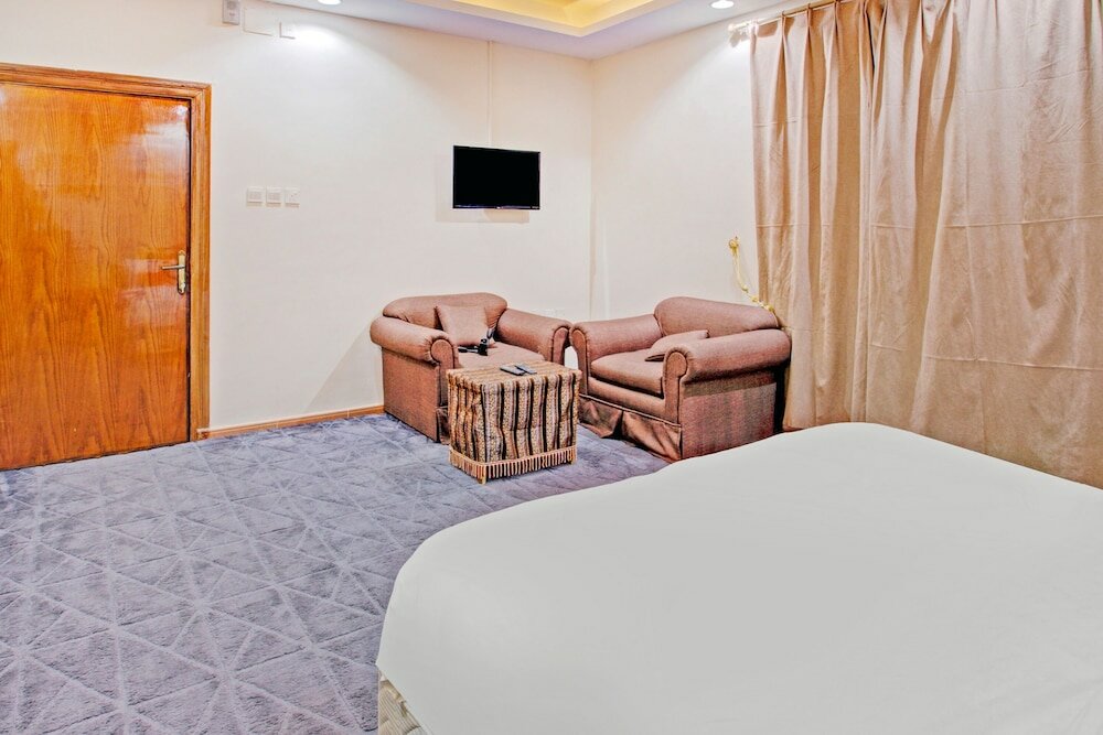 Фото Oyo 595 Aali For Residental Units