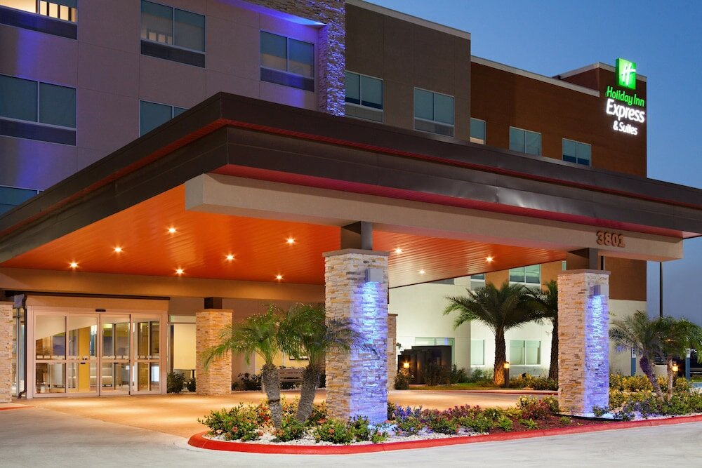 Фото Holiday Inn Express & Suites Edinburg-McAllen Area, an Ihg Hotel