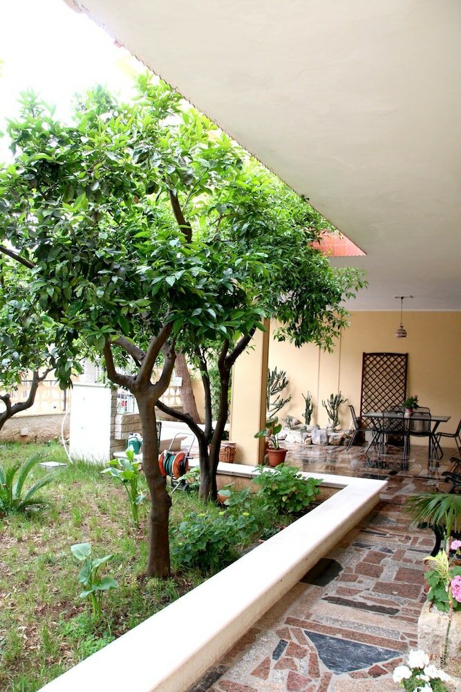 Фото Bed and Breakfast L'Aranceto