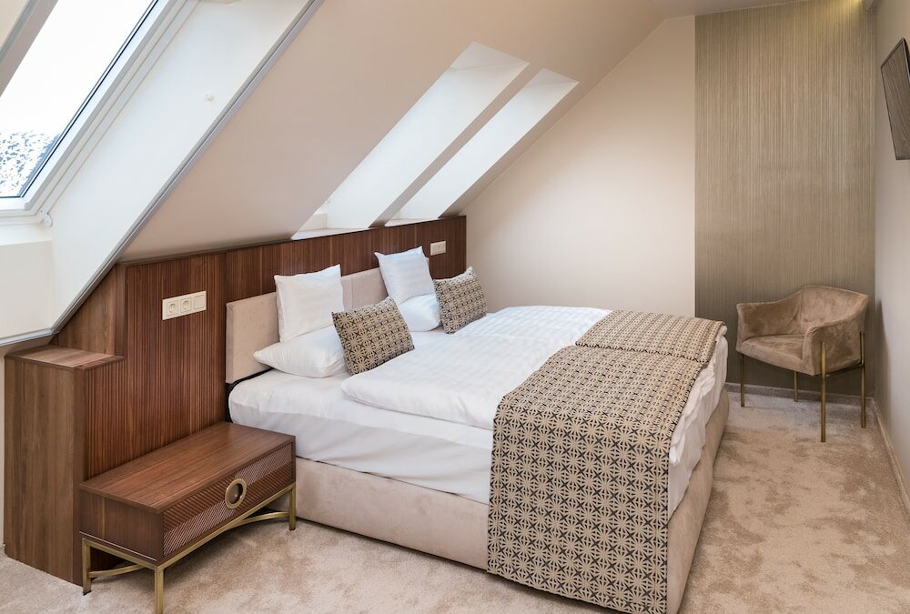 Фото Hotel Kalvaria