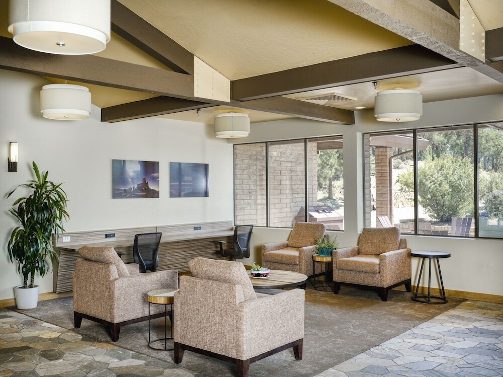 Фото Yavapai Lodge