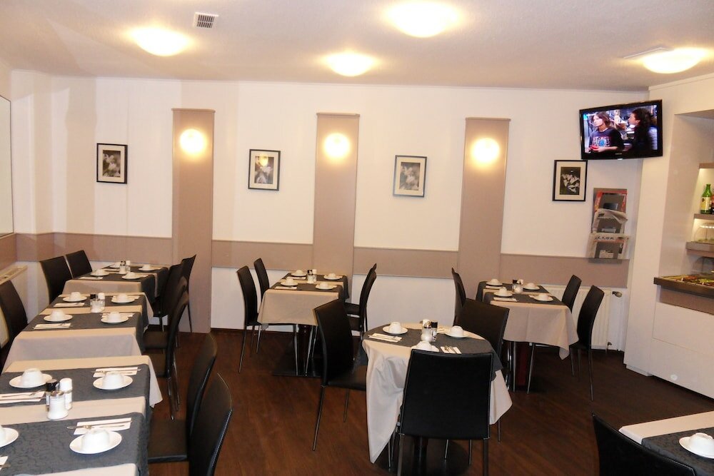 Фото Hotel Carlton