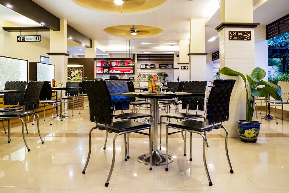 Фото Sakulchai Place Hotel