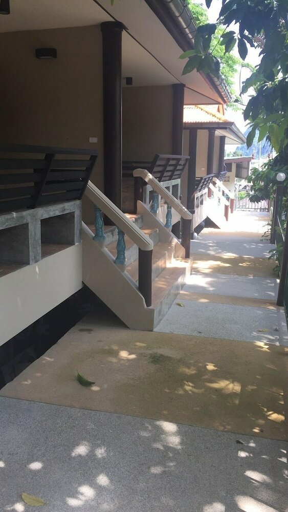 Фото Jj Bungalow & Guest house