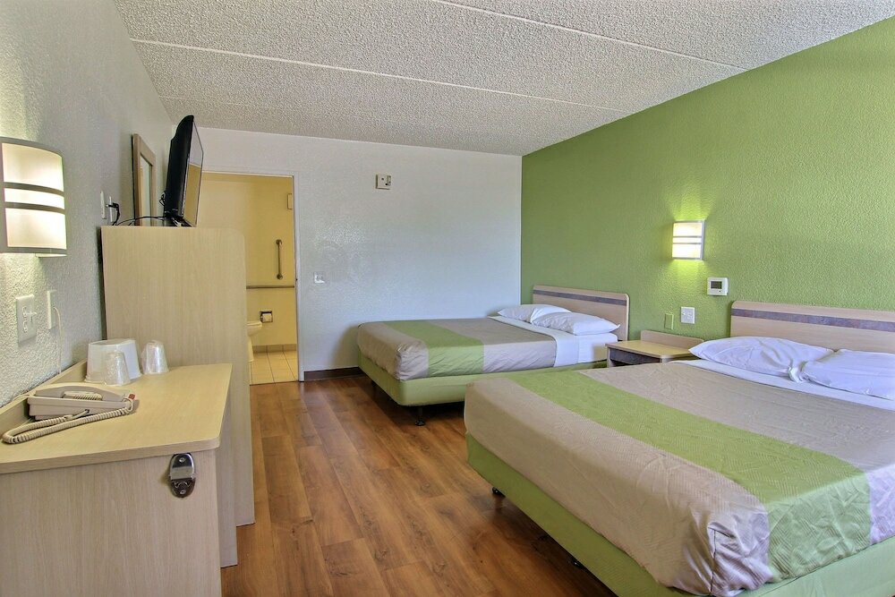 Фото Motel 6 Austin, Tx - Central Downtown Ut