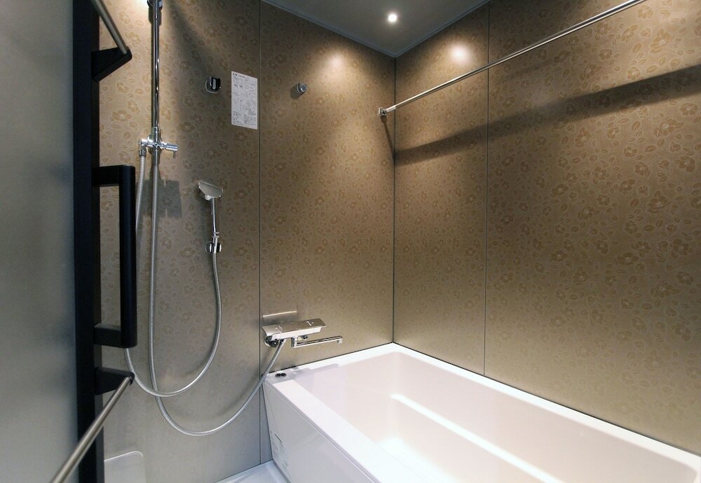 Фото Koko Hotel Residence Kyoto Nijo Castle