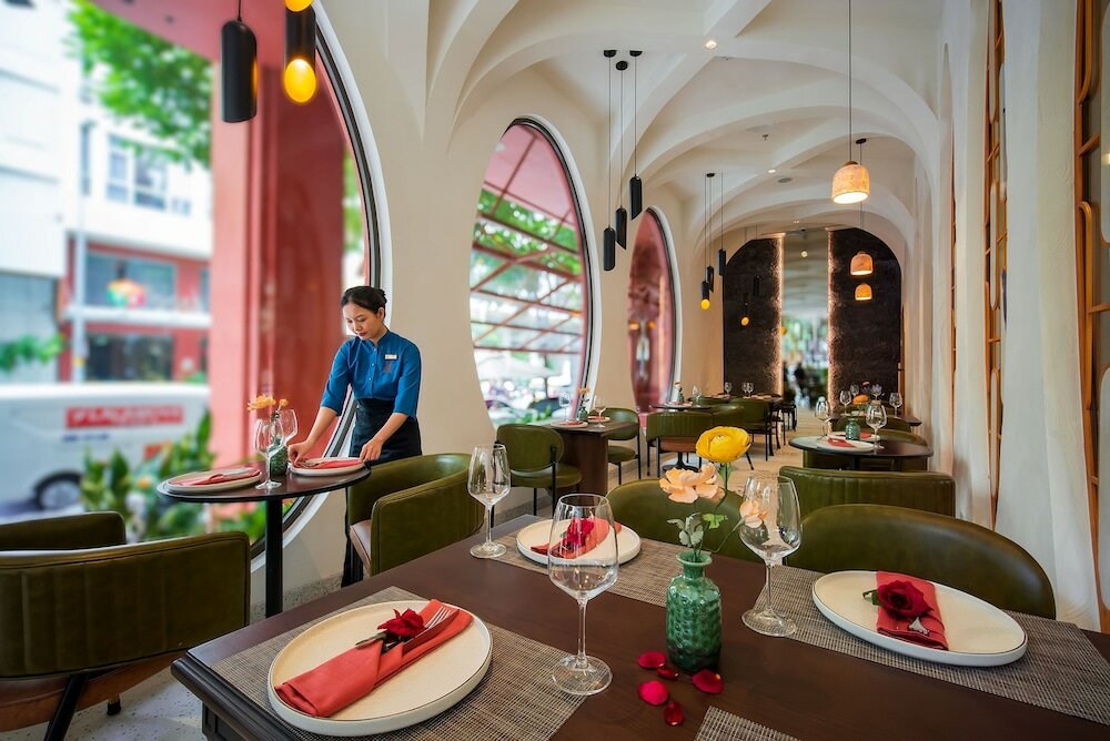 Фото Me Saigon Boutique Hotel