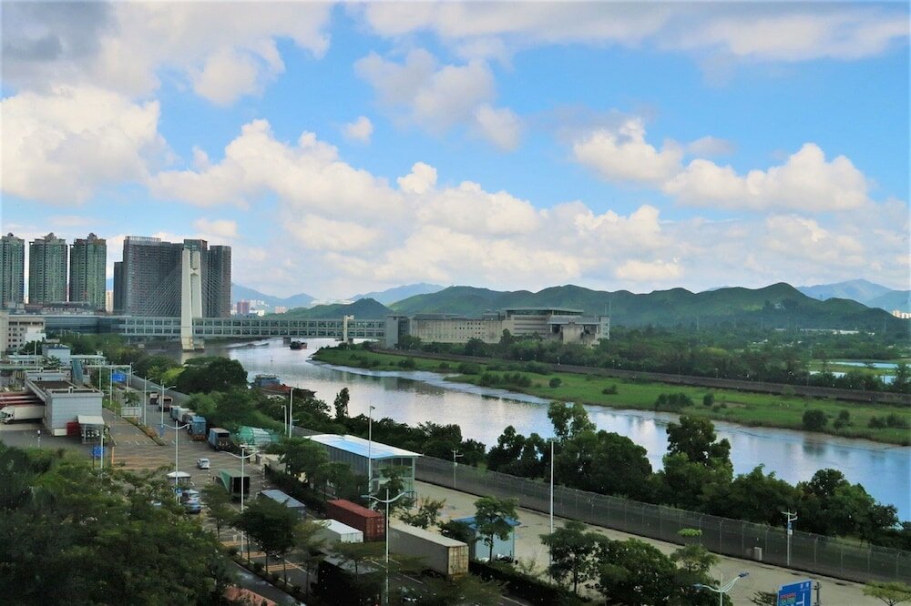 Фото Four Points by Sheraton Shenzhen