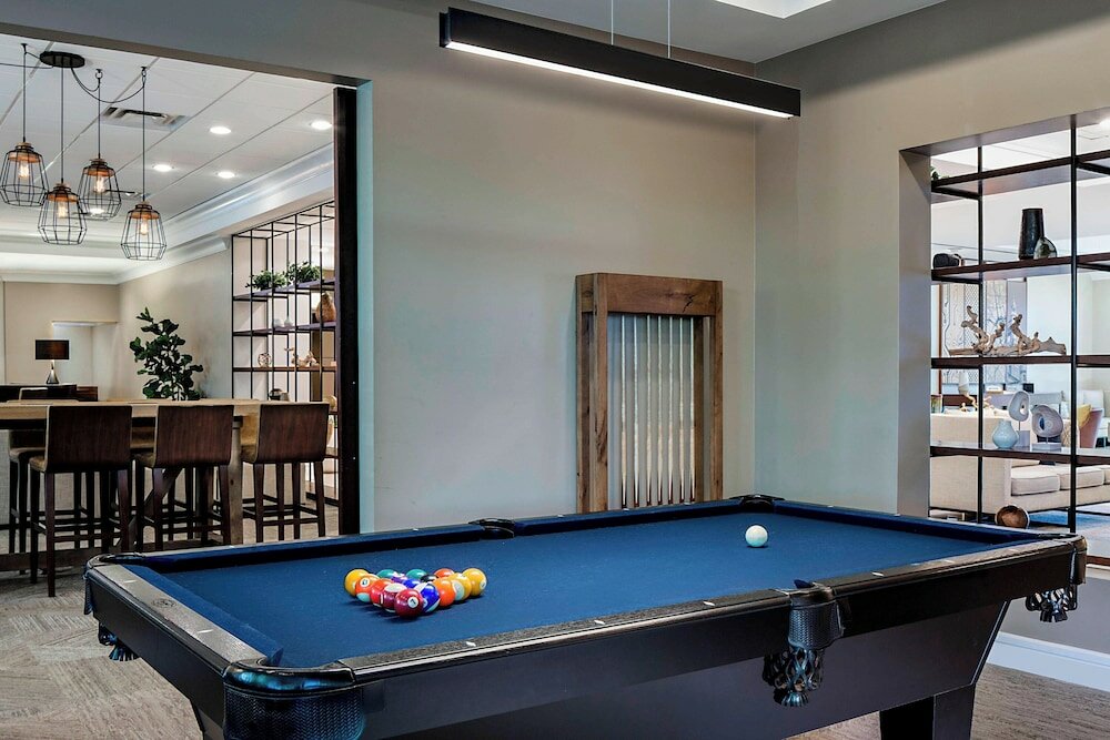 Фото Sheraton Suites Market Center Dallas