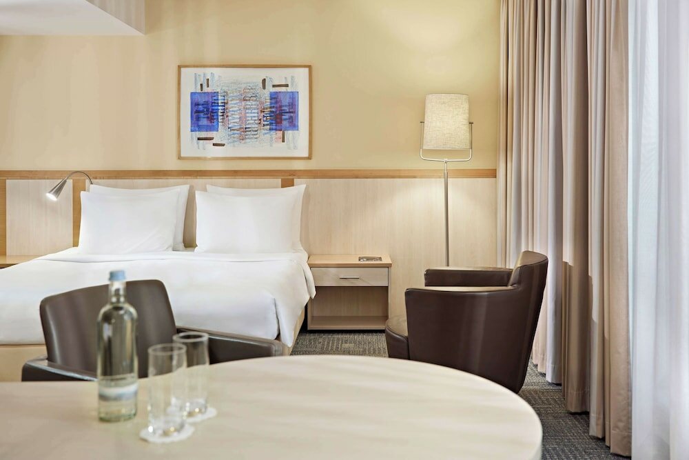 Фото Lindner Hotel Dom Residence