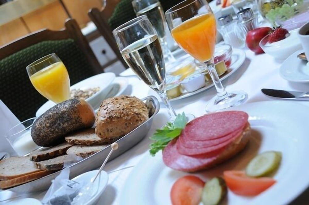 Фото Hotel Central