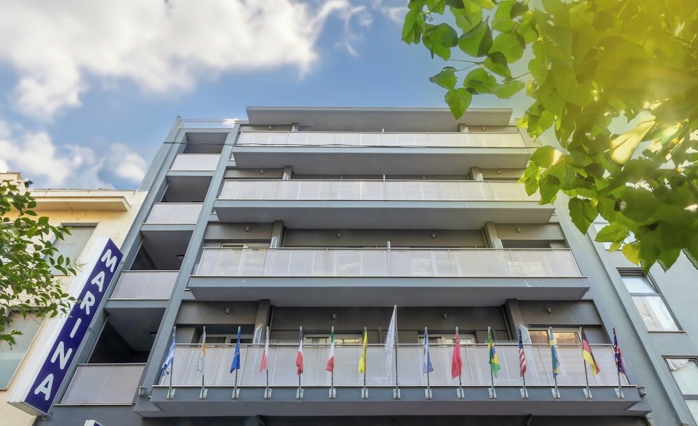 Фото Marina Athens