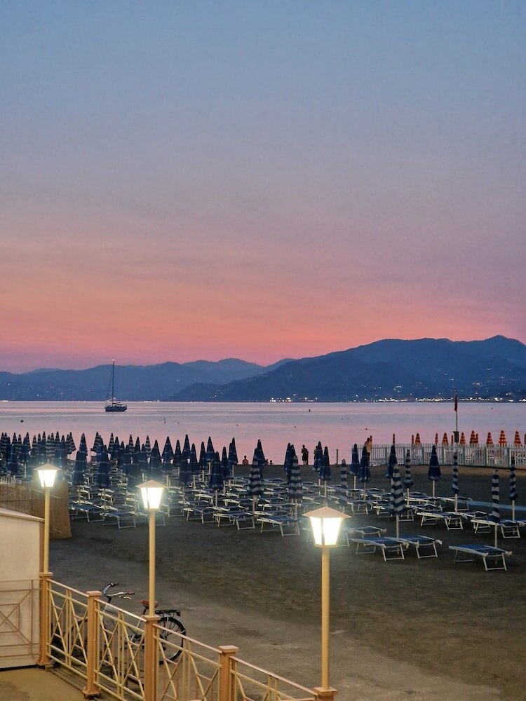 Фото Suite Hotel Nettuno