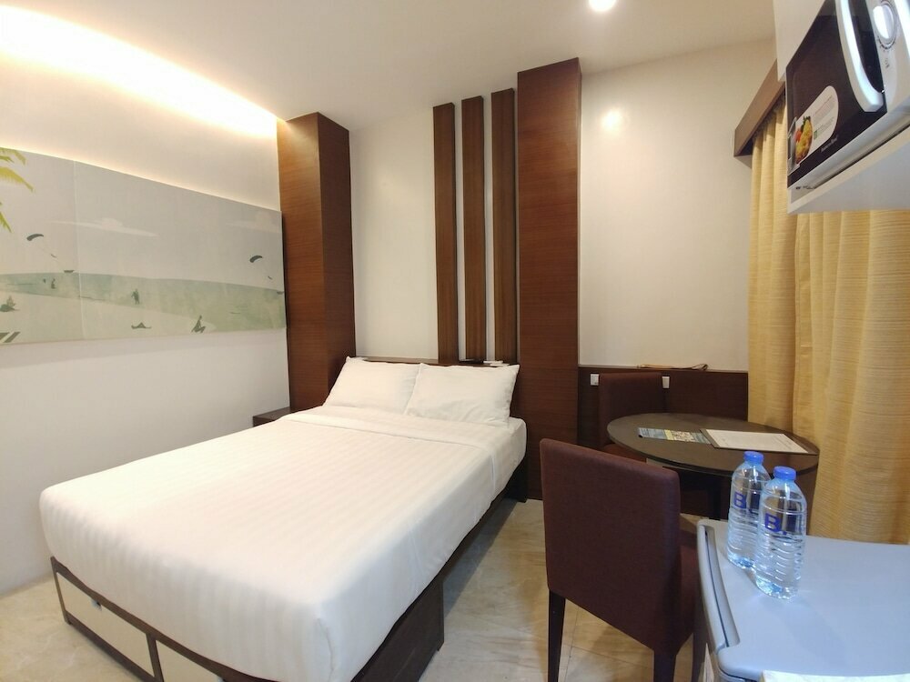 Hotel Bed and Bath Serviced Suites, Iloilo City, photo