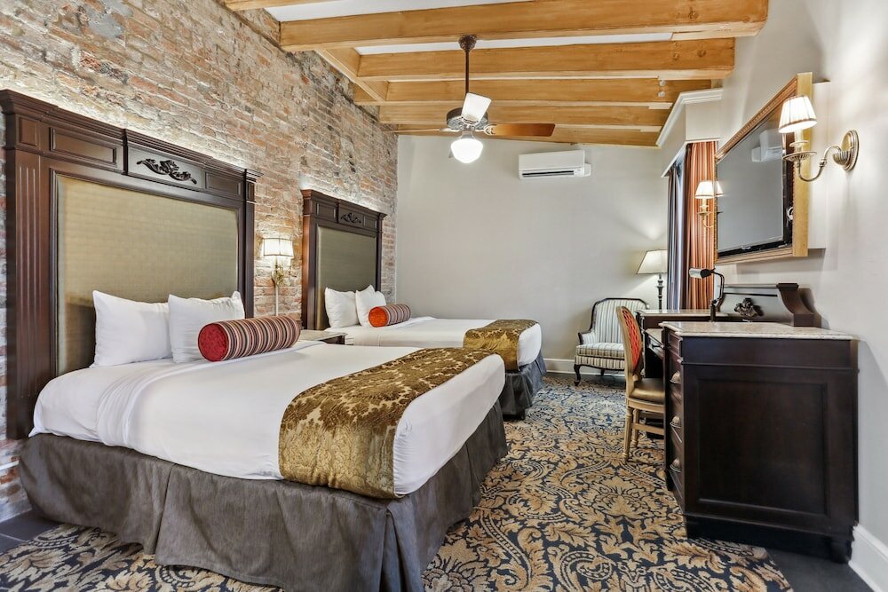 Фото Place d'Armes Hotel