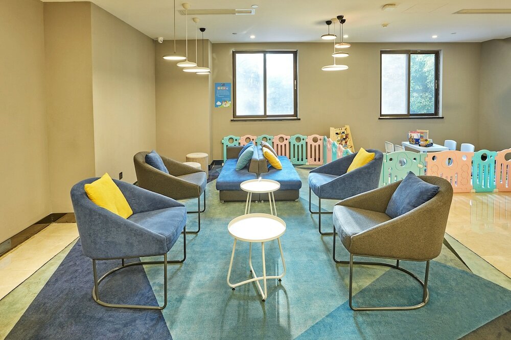 Фото Holiday Inn Express Nanjing Xuanwu Lake by IHG