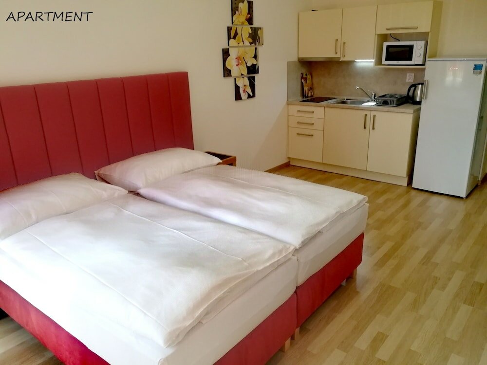 Фото Hotel Otakar