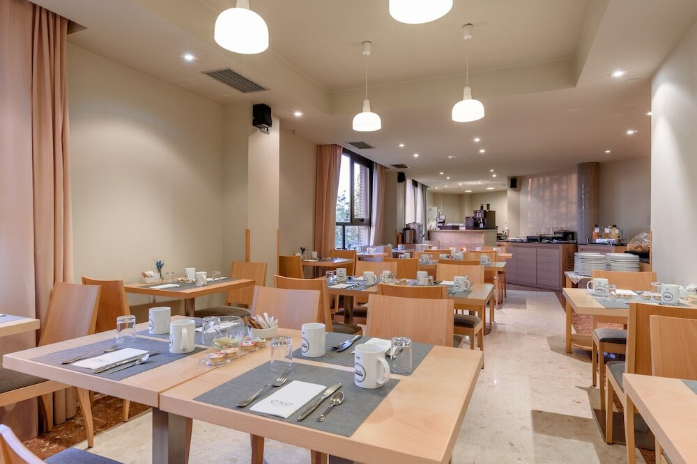 Фото Apartahotel Exe Campus San Mamés