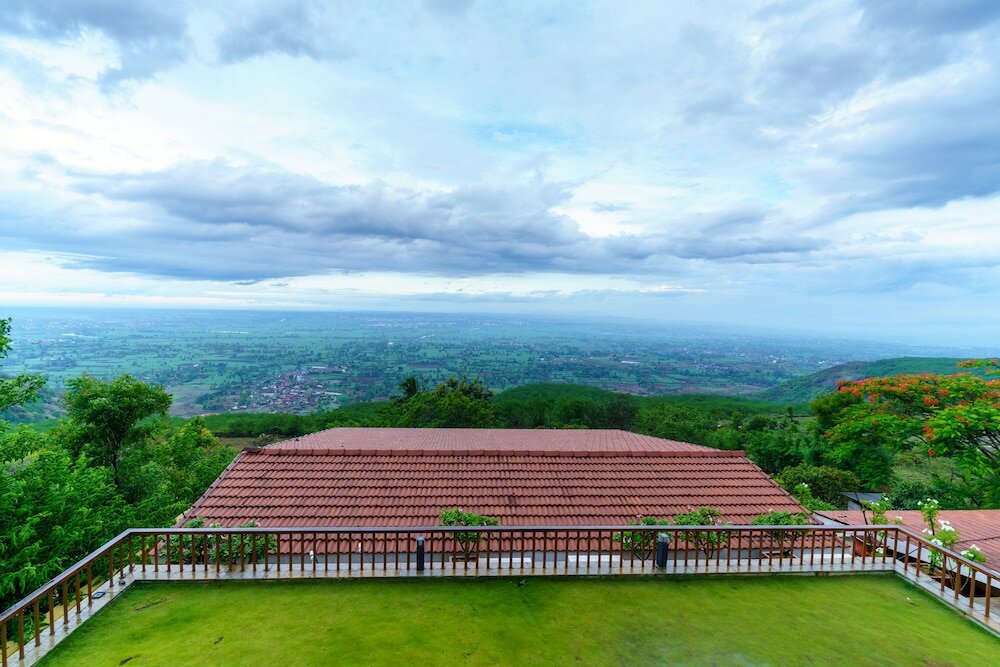 Фото Nisarg Resort