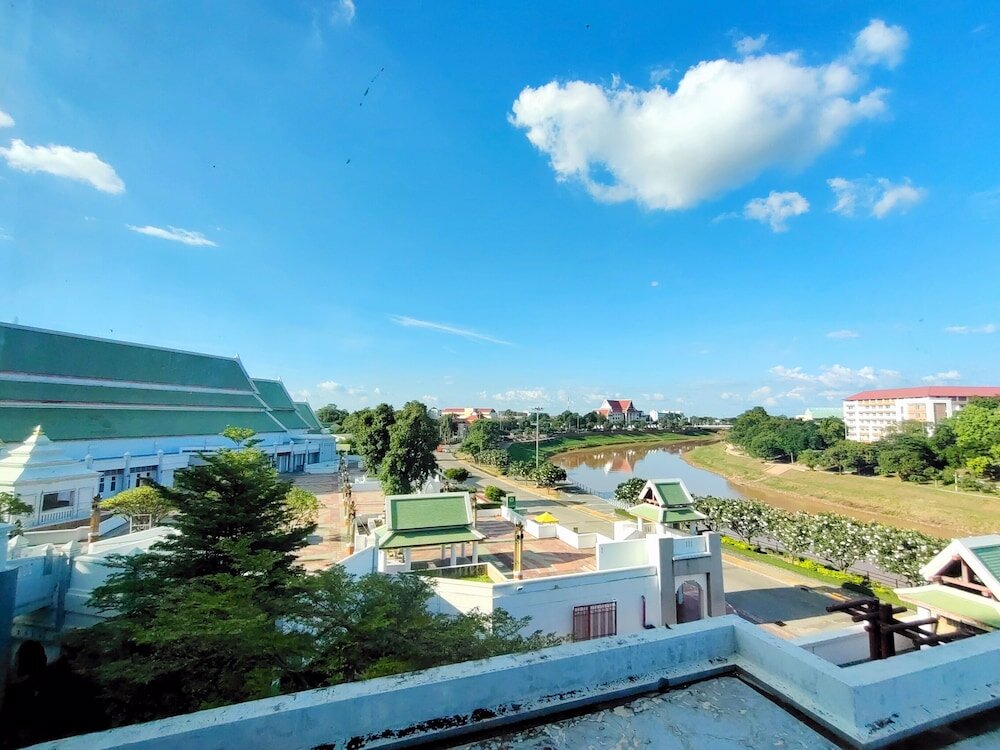 Фото Wangchan Riverview Hotel