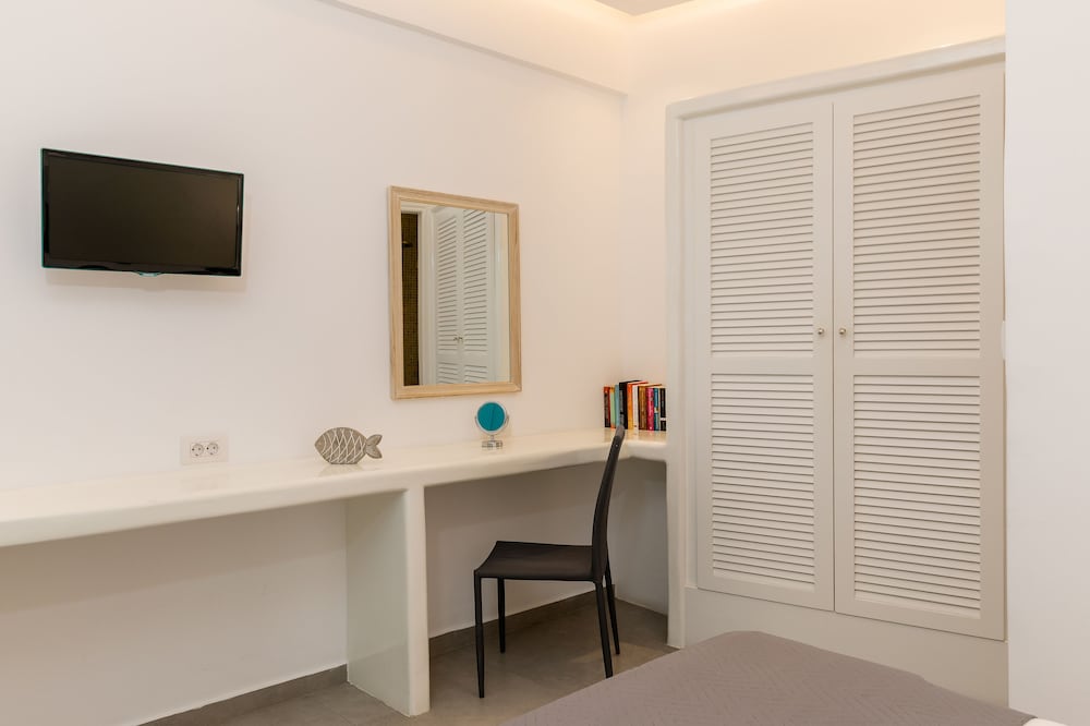 Фото Hotel Nikolas