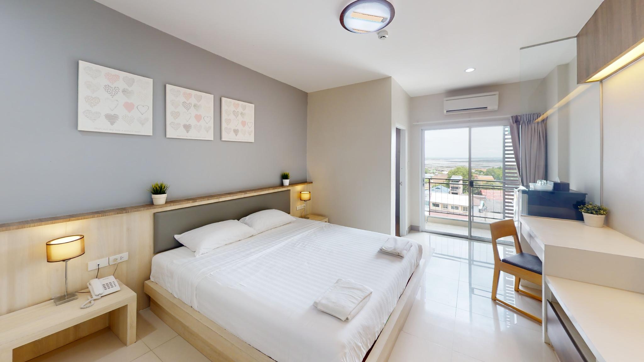 Фото Central Place Angsila