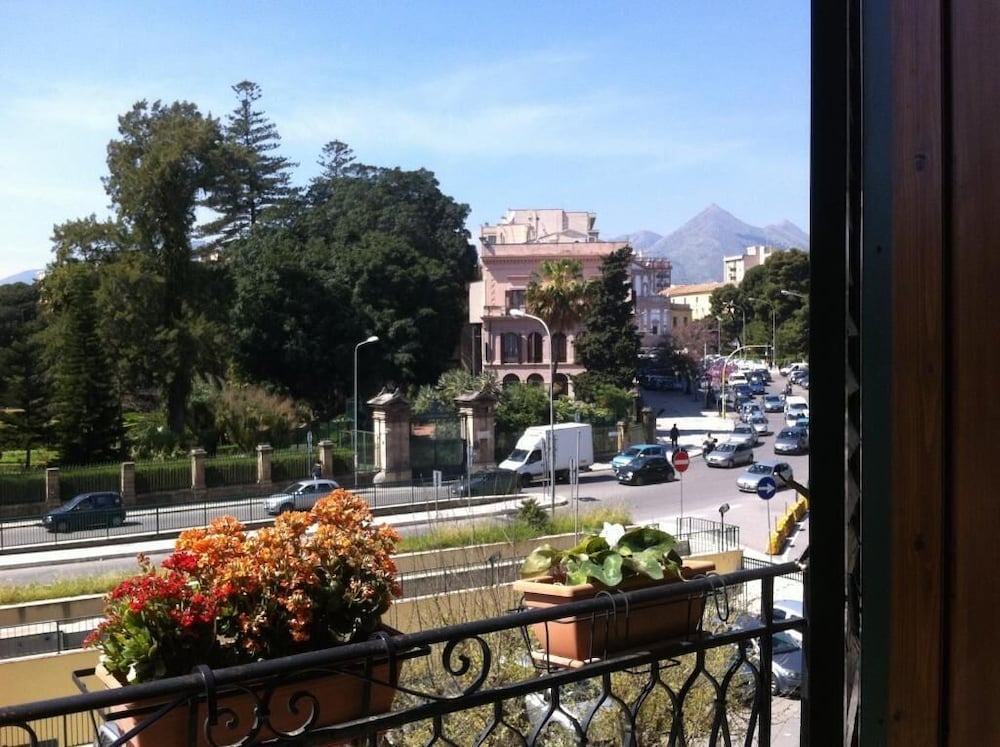 Фото L ' Arabo e il Normanno