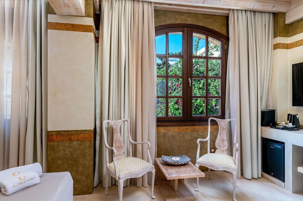 Фото 10gr Hotel and Wine Bar - Adults Only