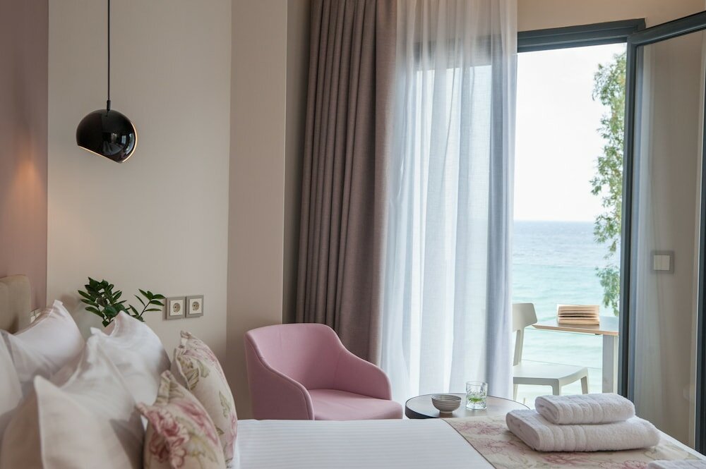 Фото Seasabelle Hotel near Athens Airport